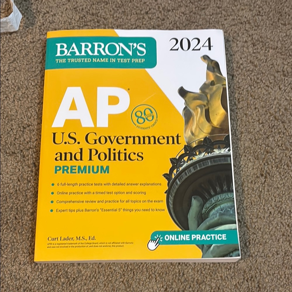 Barron's AP U.S. Government and Politics 2024 Book